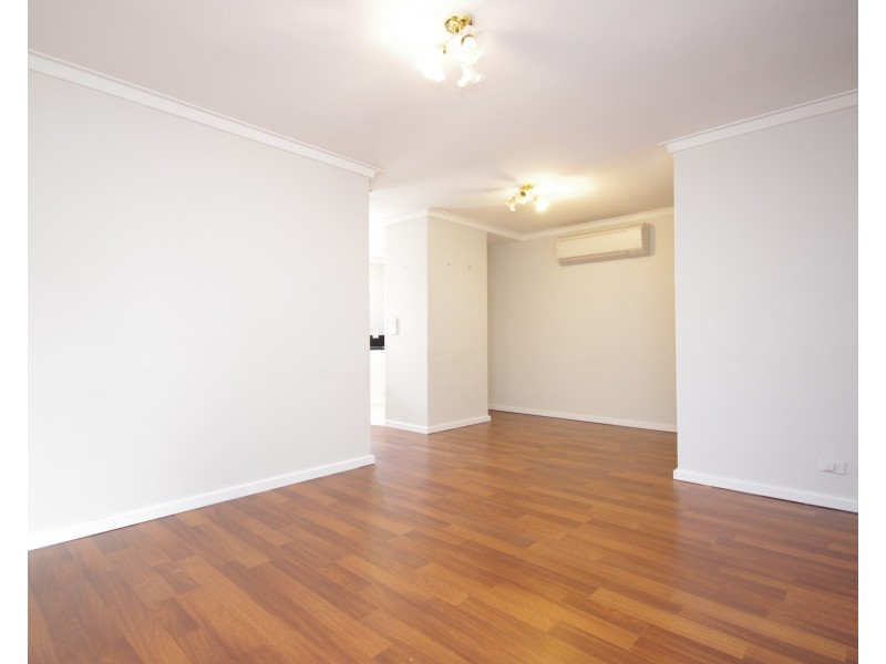 33 Snowberry Retreat, Mirrabooka WA 6061