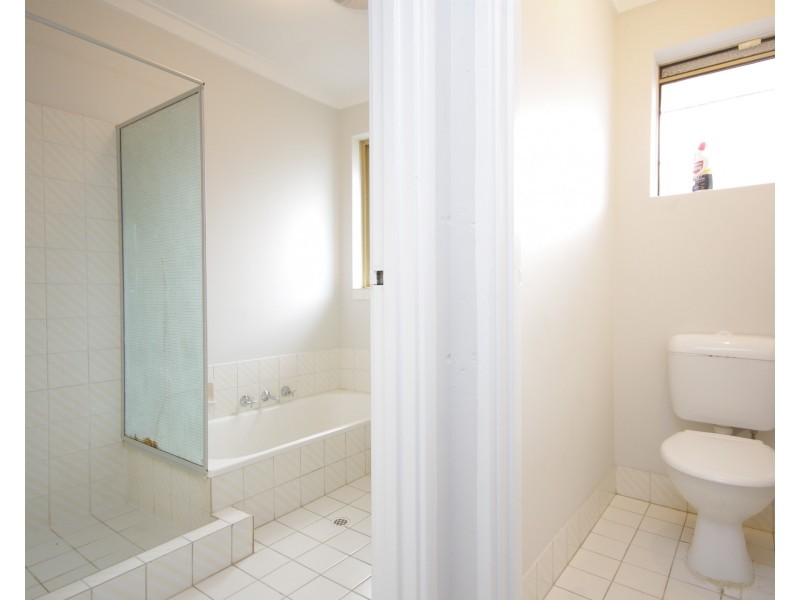 33 Snowberry Retreat, Mirrabooka WA 6061