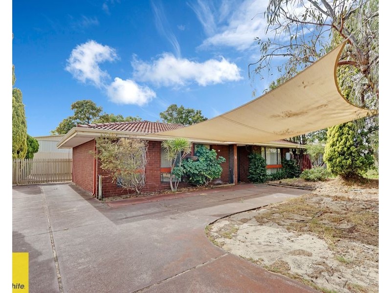 11 Blackmore Avenue, Girrawheen WA 6064