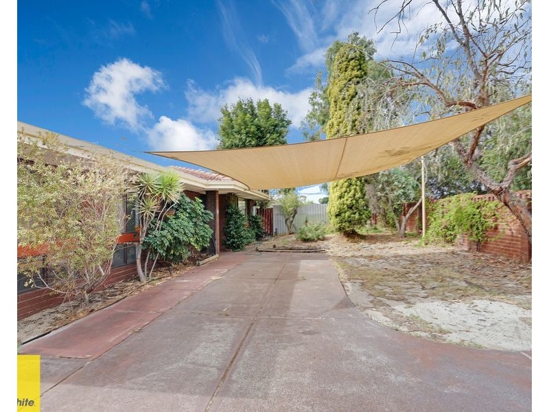 11 Blackmore Avenue, Girrawheen WA 6064