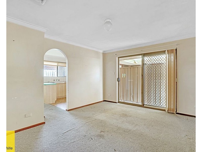 11 Blackmore Avenue, Girrawheen WA 6064