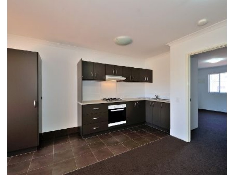 2/4 Ashbury Crescent, Mirrabooka WA 6061