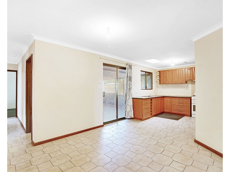 64 Templeton Crescent, Girrawheen WA 6064
