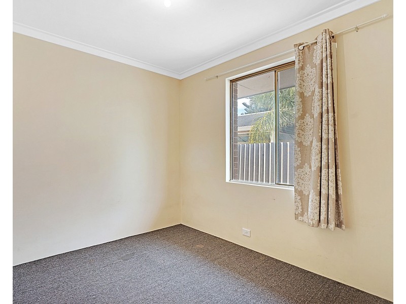 64 Templeton Crescent, Girrawheen WA 6064