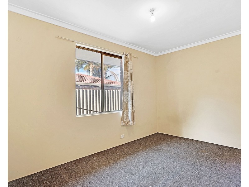 64 Templeton Crescent, Girrawheen WA 6064