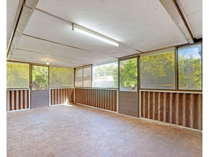 64 Templeton Crescent, Girrawheen WA 6064