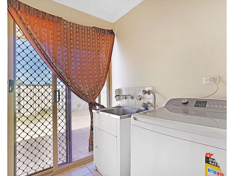 2 Snowdrop Retreat, Mirrabooka WA 6061