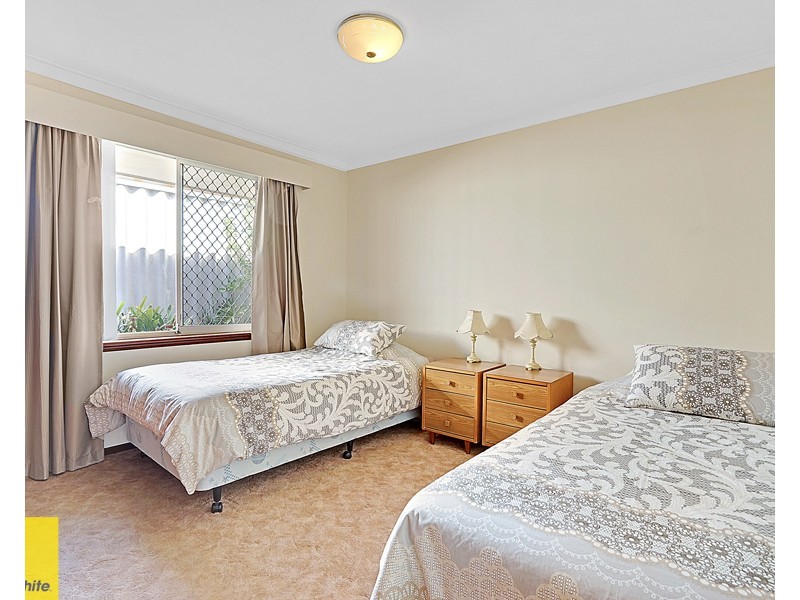 4 Pointer Way, Girrawheen WA 6064