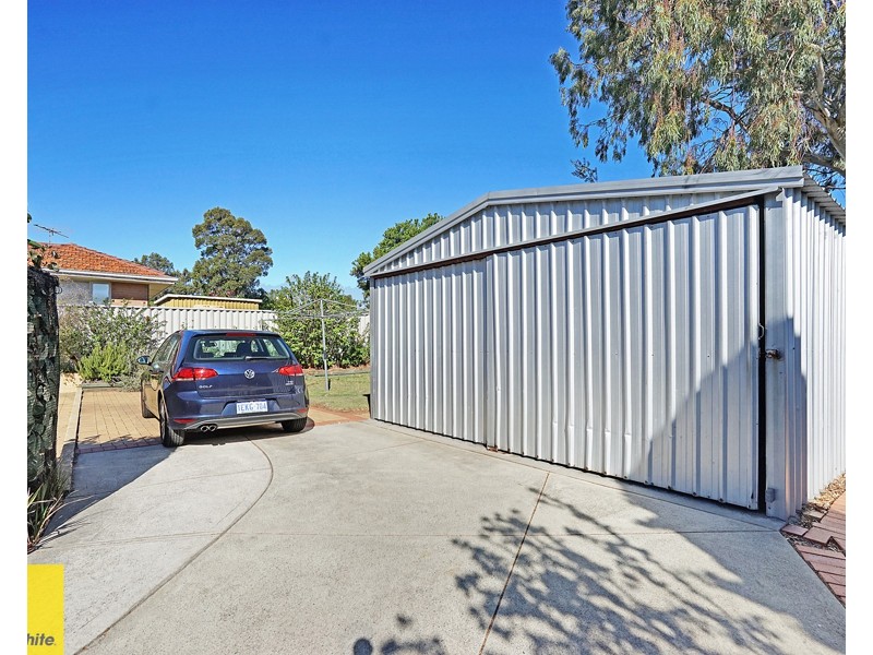 4 Pointer Way, Girrawheen WA 6064
