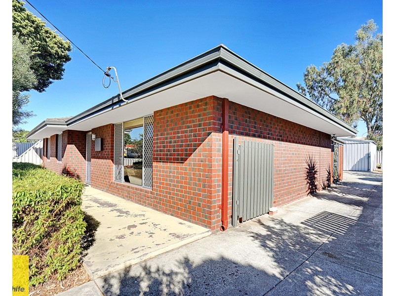 4 Pointer Way, Girrawheen WA 6064