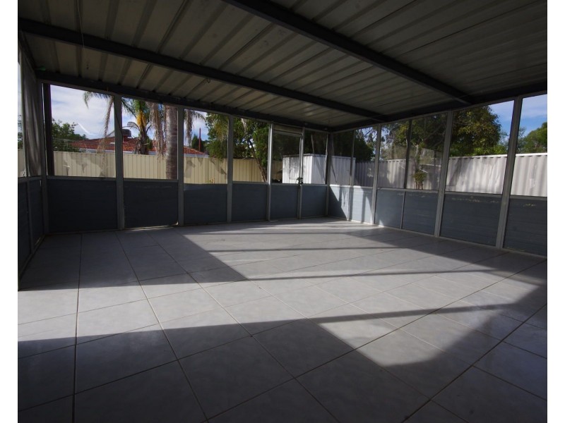 10 Edgington Crescent, Koondoola WA 6064