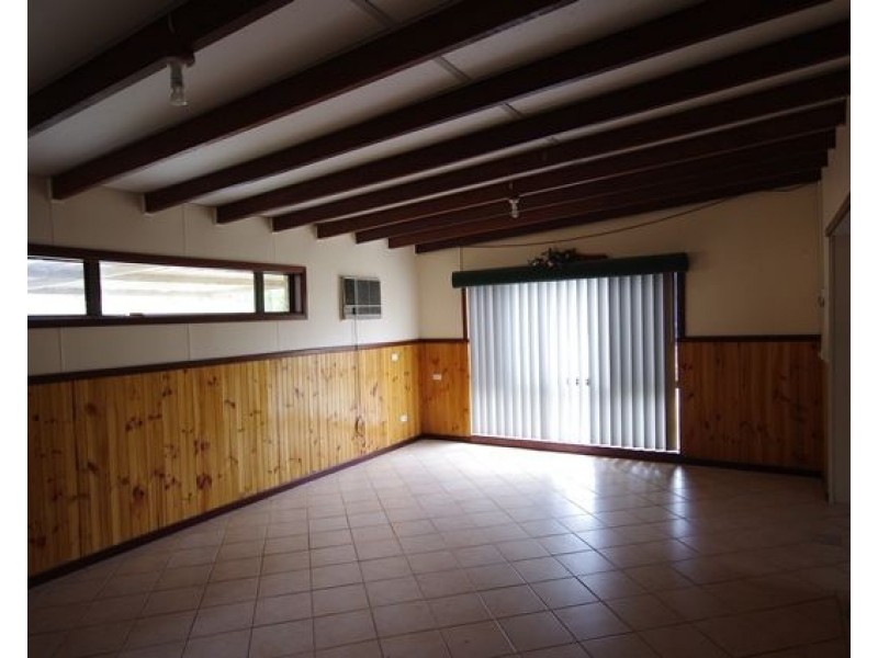 34 Majella Road, Westminster WA 6061