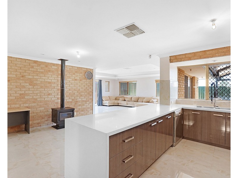 10 Woodbine Terrace, Mirrabooka WA 6061