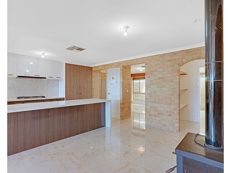 10 Woodbine Terrace, Mirrabooka WA 6061