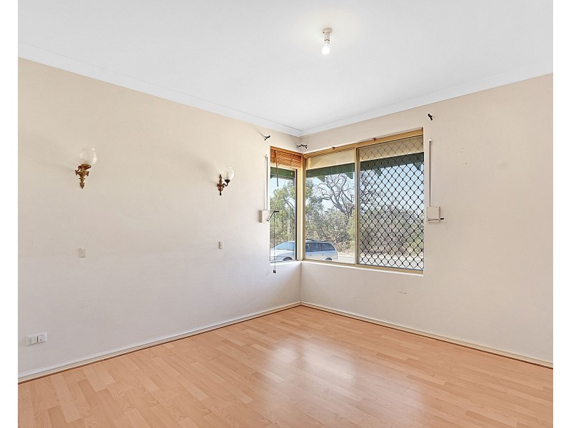 10 Woodbine Terrace, Mirrabooka WA 6061