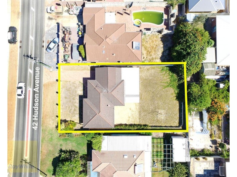 42 Hudson Avenue, Girrawheen WA 6064