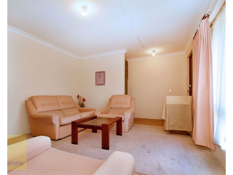 42 Hudson Avenue, Girrawheen WA 6064