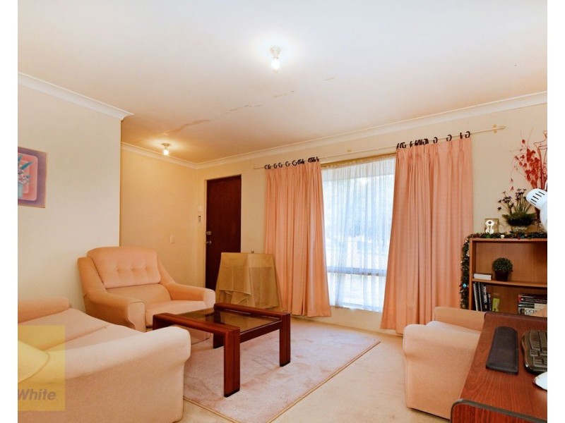 42 Hudson Avenue, Girrawheen WA 6064