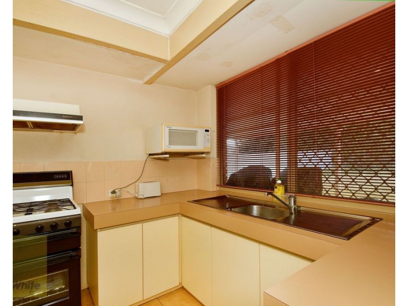 42 Hudson Avenue, Girrawheen WA 6064