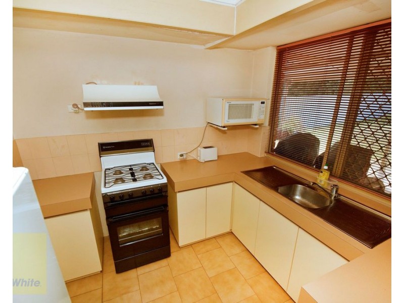 42 Hudson Avenue, Girrawheen WA 6064