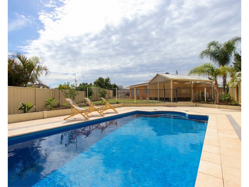 10 Axewood Place, Beechboro WA 6063