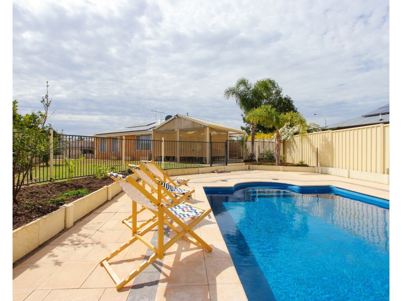 10 Axewood Place, Beechboro WA 6063