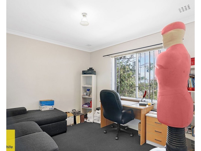 4A Casserley Avenue, Girrawheen WA 6064