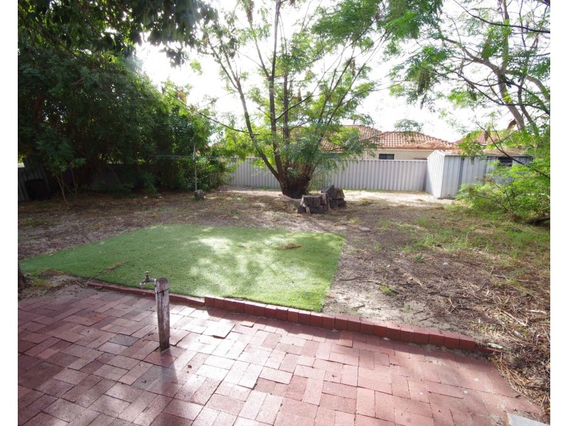 19 Ilumba Road, Nollamara WA 6061