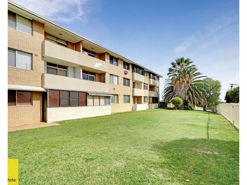 30/26 Golf View Street, Yokine WA 6060
