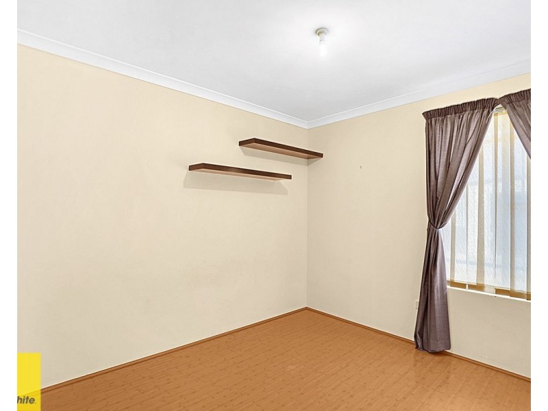 11 Ellenbrae Place, Marangaroo WA 6064