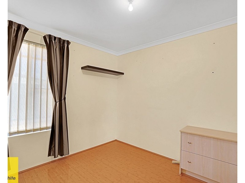 11 Ellenbrae Place, Marangaroo WA 6064