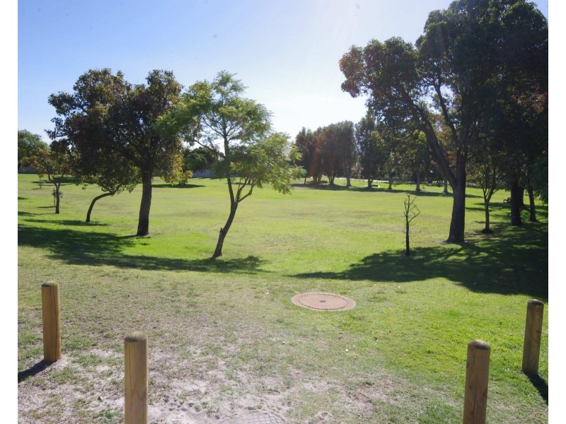 32 Shaftesbury Avenue, Bayswater WA 6053