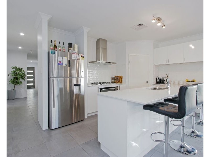 3 Langdon Loop, Caversham WA 6055