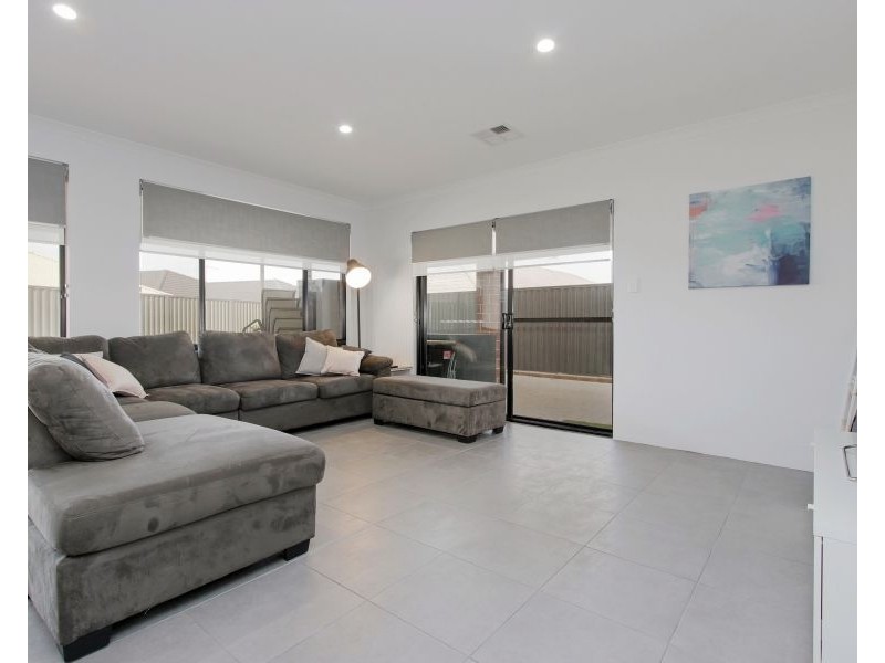 3 Langdon Loop, Caversham WA 6055