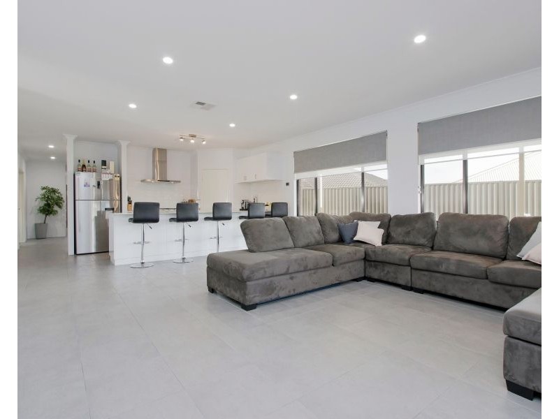 3 Langdon Loop, Caversham WA 6055