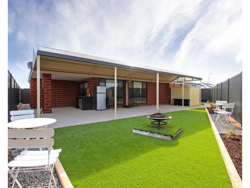 3 Langdon Loop, Caversham WA 6055