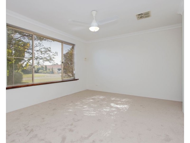 12 Camm Place, Beechboro WA 6063