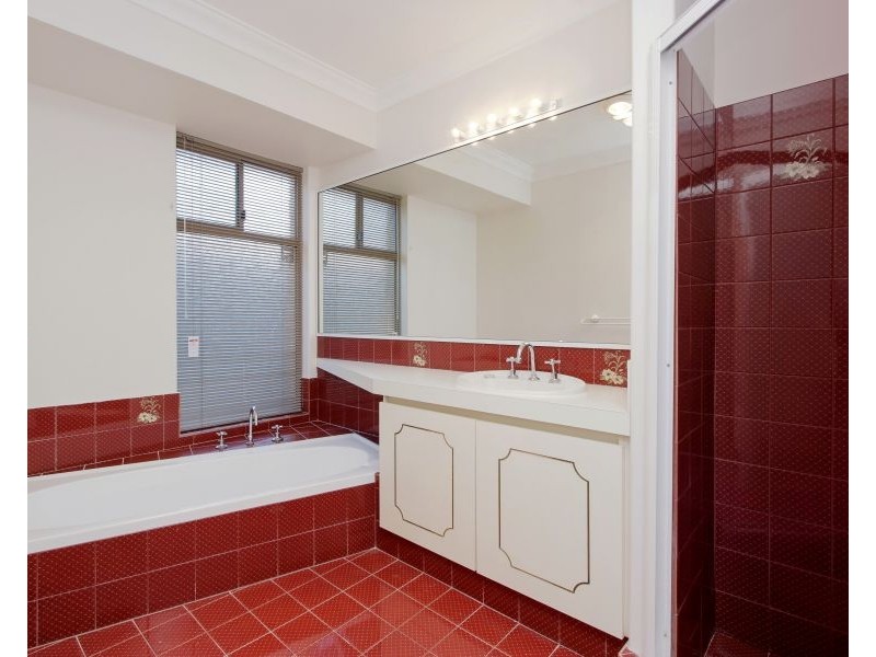 12 Camm Place, Beechboro WA 6063