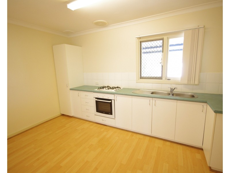 6D Connell Way, Girrawheen WA 6064