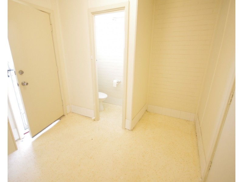 6D Connell Way, Girrawheen WA 6064