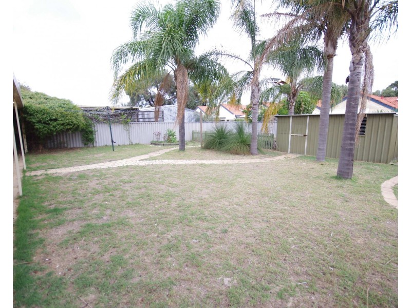 3 Hess Court, Marangaroo WA 6064