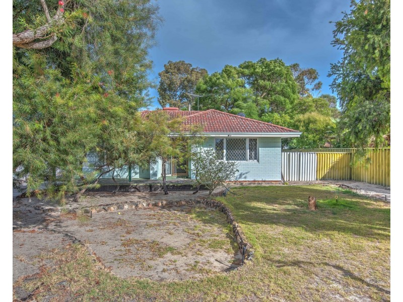 17 Pannell Way, Girrawheen WA 6064