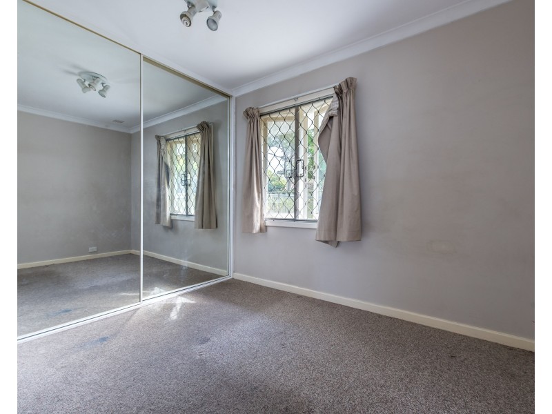17 Pannell Way, Girrawheen WA 6064