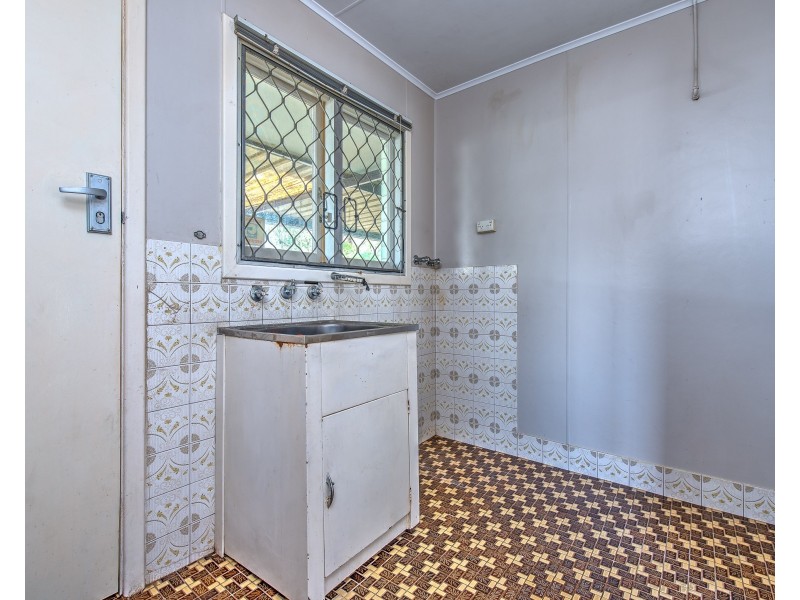 17 Pannell Way, Girrawheen WA 6064