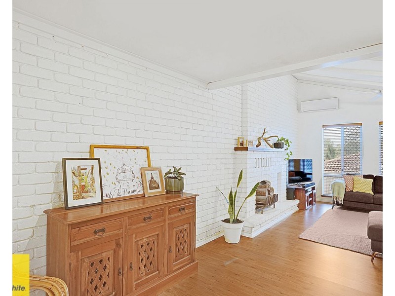 26 Whitworth Avenue, Girrawheen WA 6064