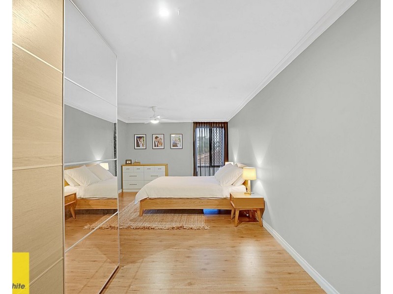 26 Whitworth Avenue, Girrawheen WA 6064