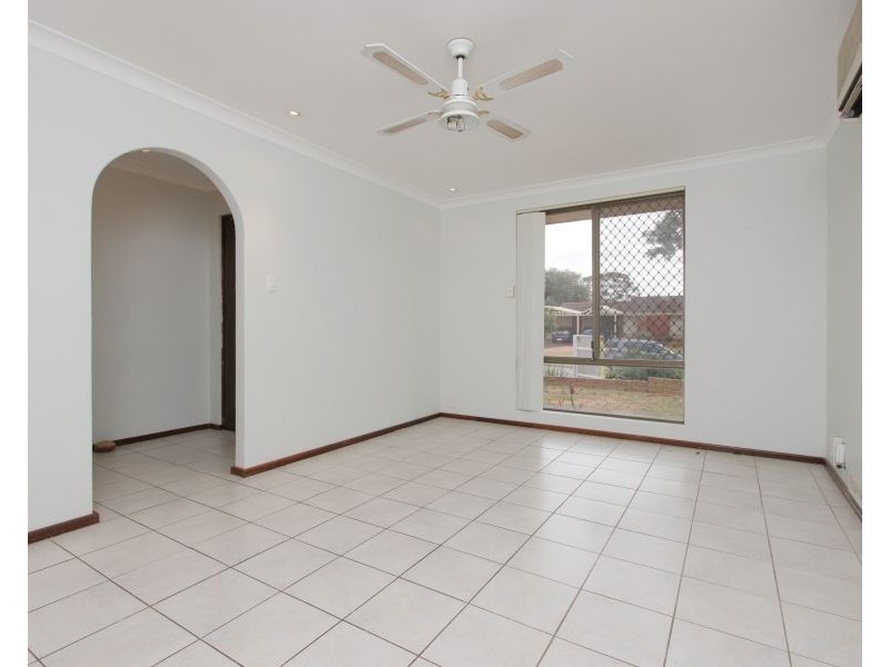 7 Gillam Way, Beechboro WA 6063