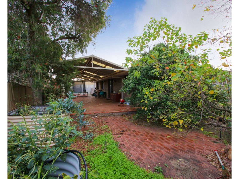 21 Rosemead Avenue, Beechboro WA 6063