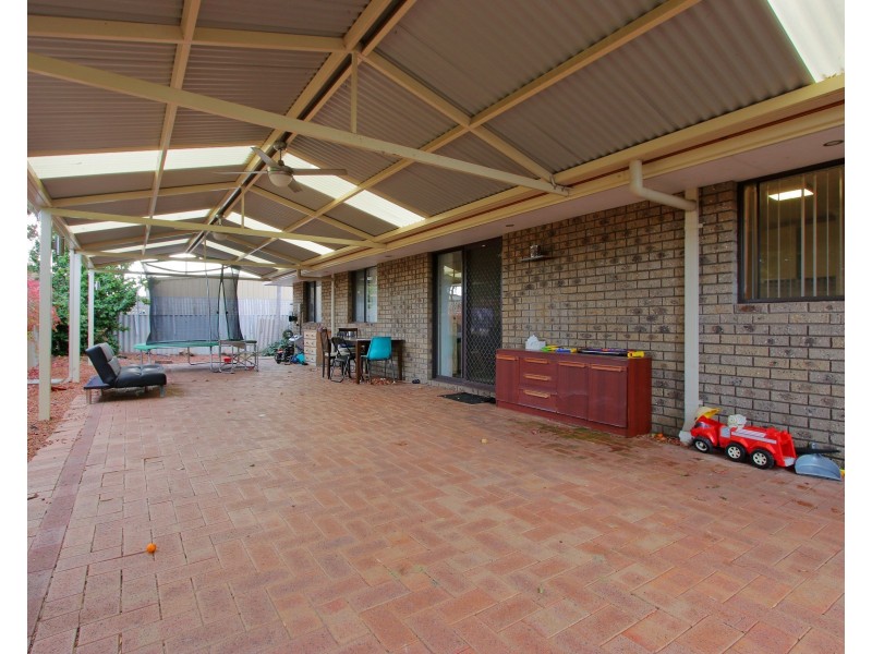 21 Rosemead Avenue, Beechboro WA 6063