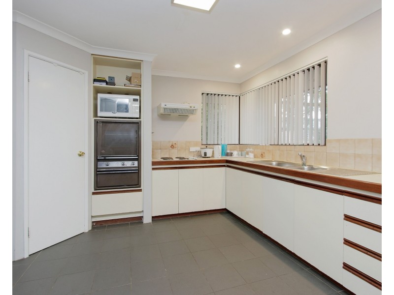 21 Rosemead Avenue, Beechboro WA 6063